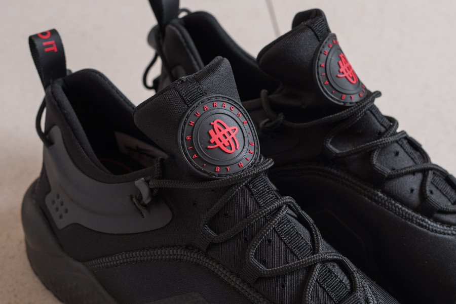 Кроссовки Nike Air Huarache City Move