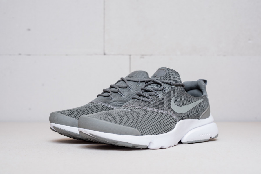 Кроссовки Nike Presto Fly