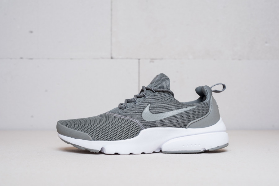 Кроссовки Nike Presto Fly