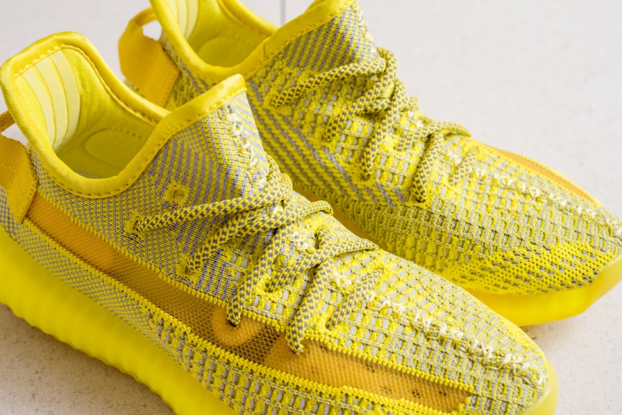 Кроссовки Adidas Yeezy 350 V2