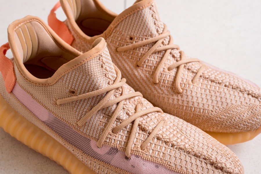 Кроссовки Adidas Yeezy 350 V2