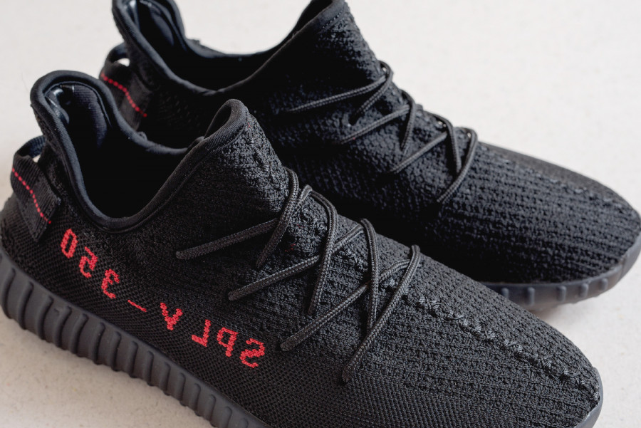 Кроссовки Adidas Yeezy 350 V2 boost