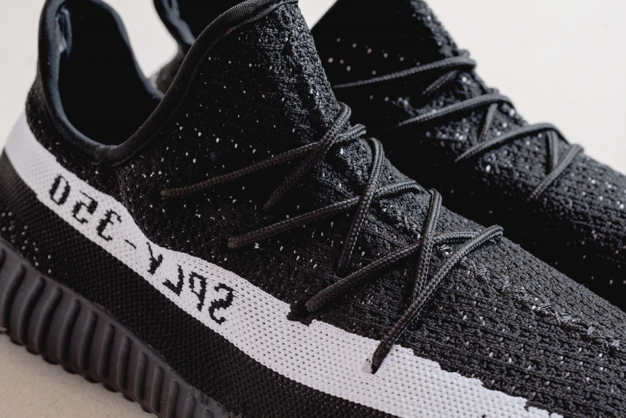 Кроссовки Adidas Yeezy 350 V2 boost