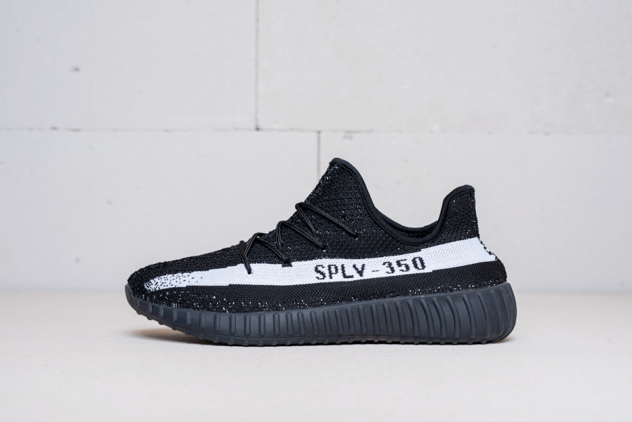 Кроссовки Adidas Yeezy 350 V2 boost