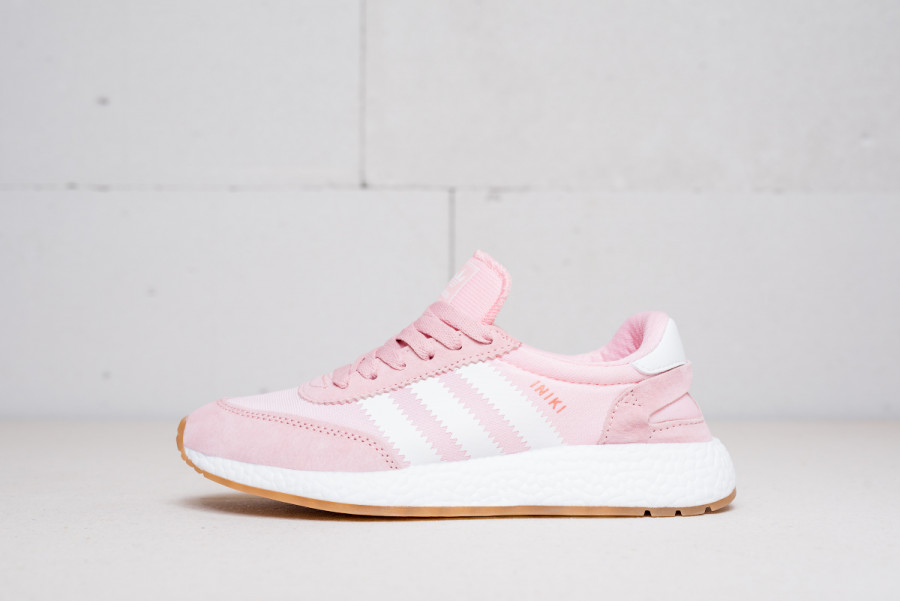 Кроссовки Adidas Iniki Runner Boost