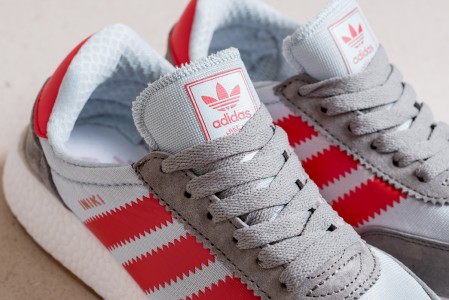 Кроссовки Adidas Iniki Runner Boost