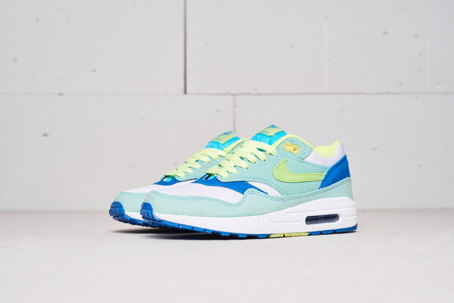 кроссовки Nike Air Max 1