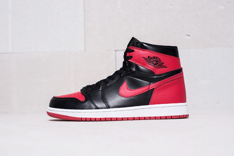Кроссовки Air Jordan 1 Retro