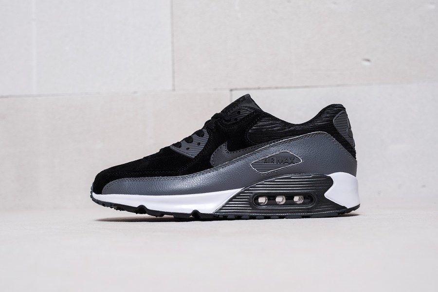 Кроссовки Nike Air Max 90