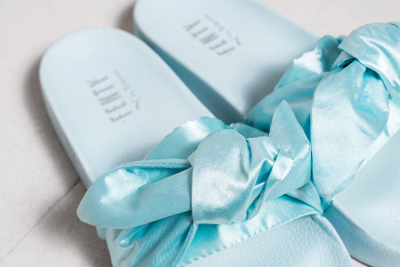 Шлепанцы Puma Bow Slide Wns x Rihanna Fenty