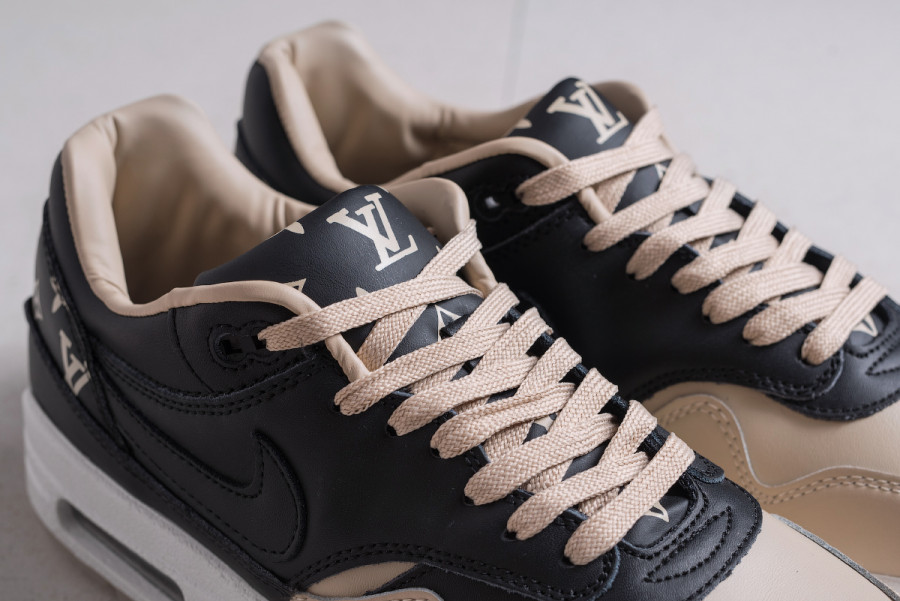 Кроссовки Nike Air Max 1
