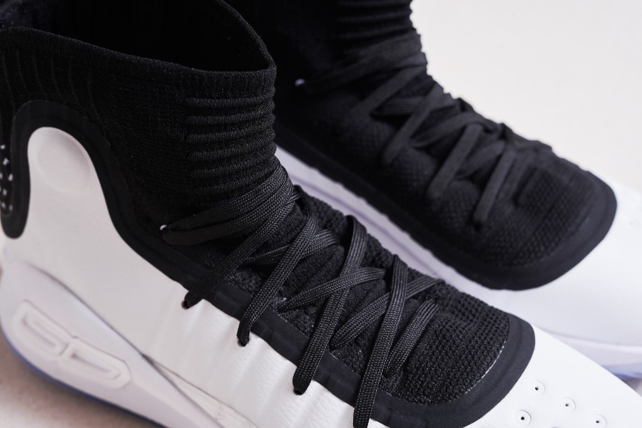 Кроссовки Under Armour Curry 4
