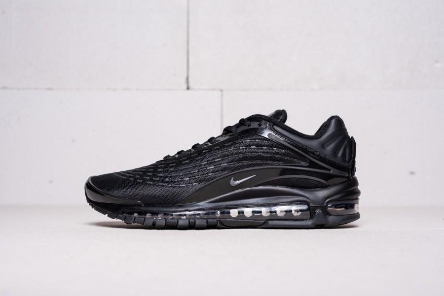 Кроссовки Nike Air Max Deluxe
