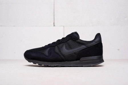 Кроссовки Nike Internationalist