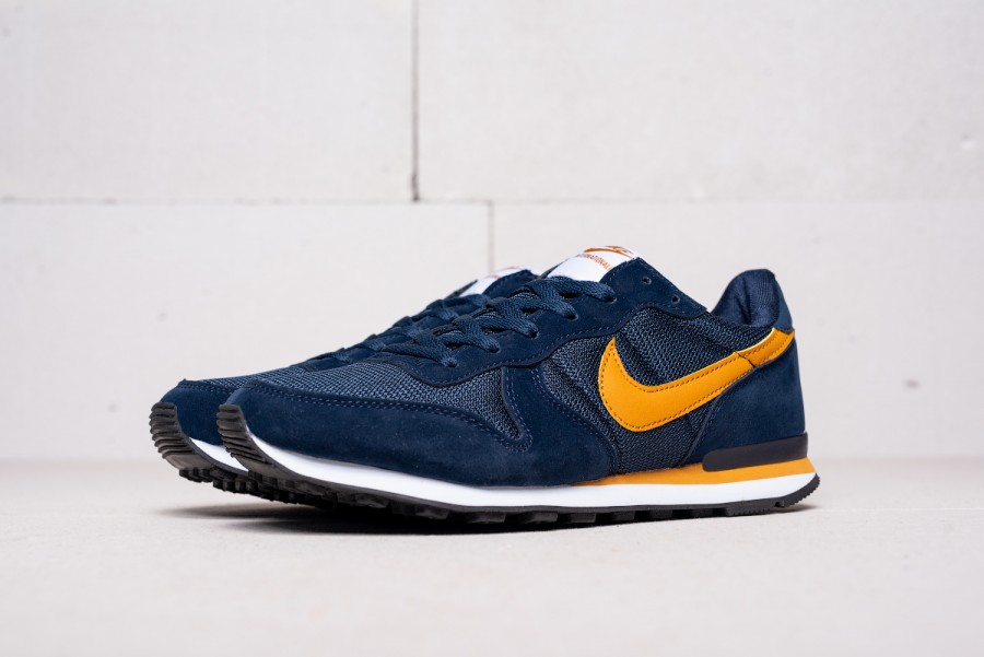 Кроссовки Nike Internationalist