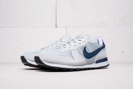 Кроссовки Nike Internationalist
