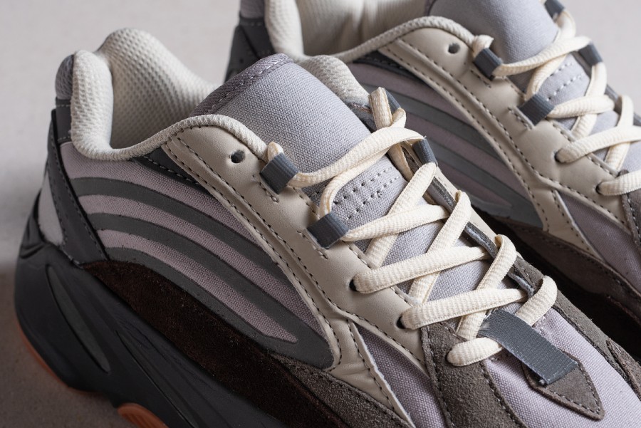 Кроссовки Adidas Yeezy Wave Runner 700