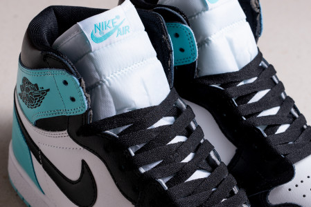 Кроссовки Air Jordan 1 Retro