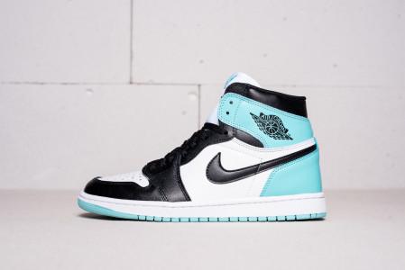 Кроссовки Air Jordan 1 Retro