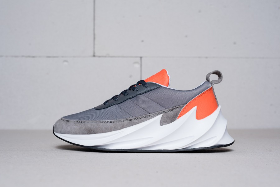 Кроссовки Adidas SHARKS