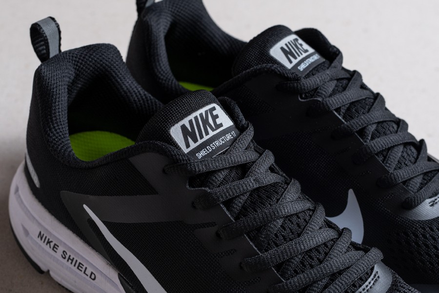 Кроссовки Nike Air Zoom Structure 17 Shield