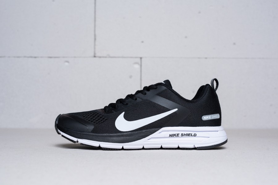 Кроссовки Nike Air Zoom Structure 17 Shield