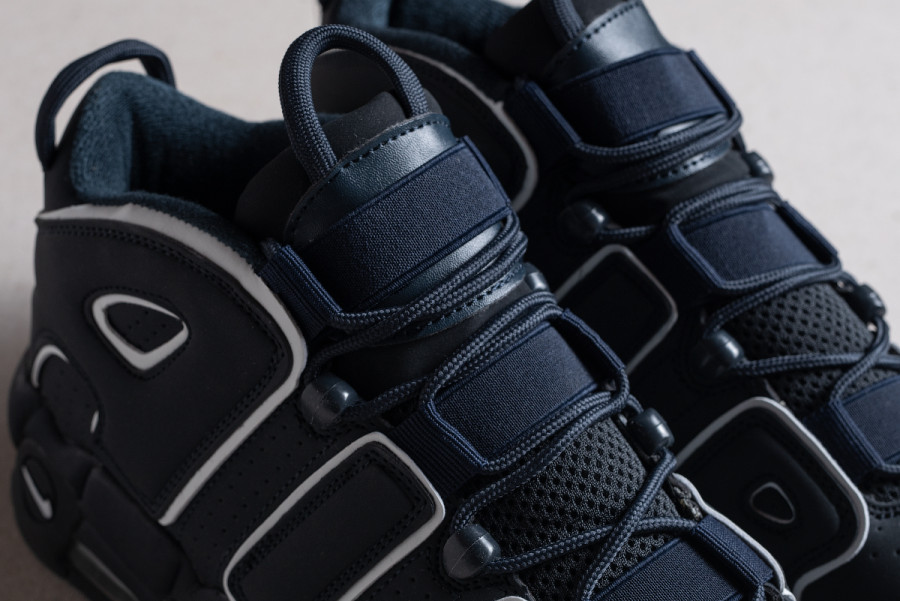 Кроссовки Nike Air More Uptempo