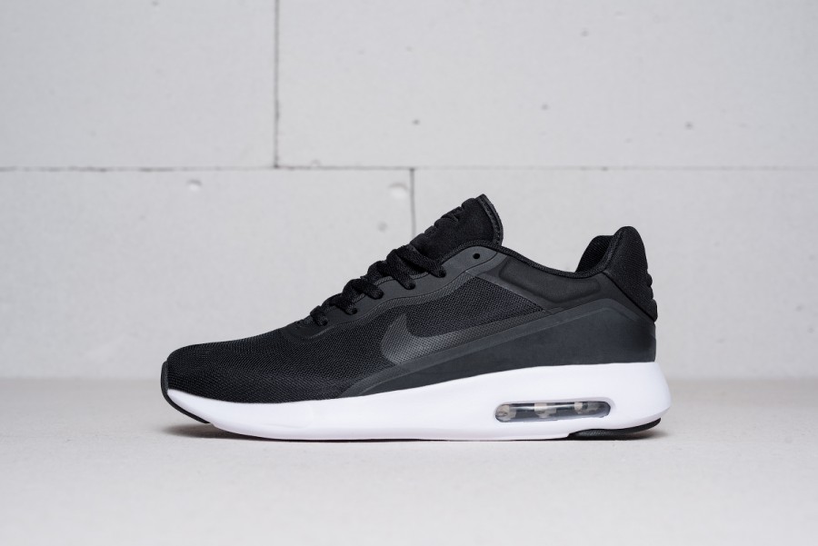 Кроссовки Nike Air Max Thea