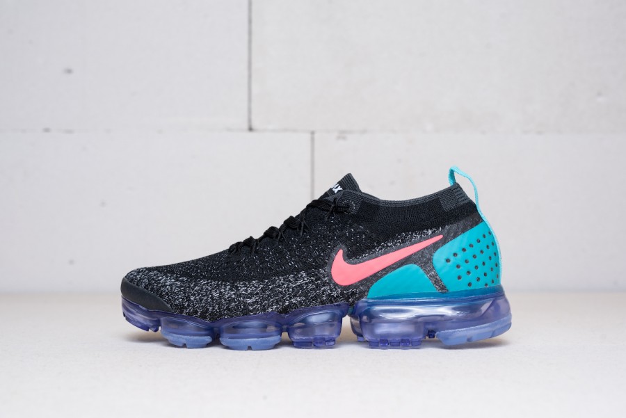 Кроссовки Nike Air VaporMax Flyknit 2