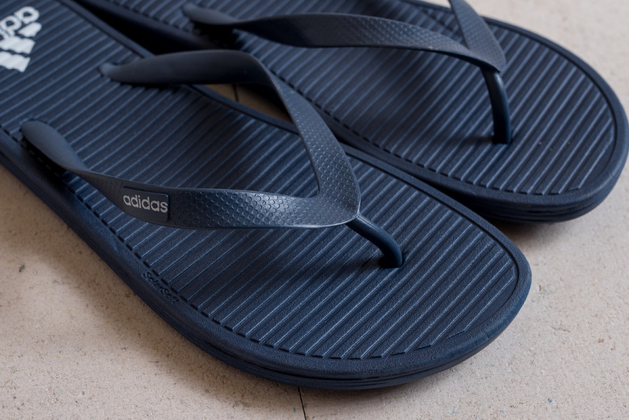 Сланцы Adidas