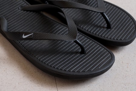 Сланцы Nike