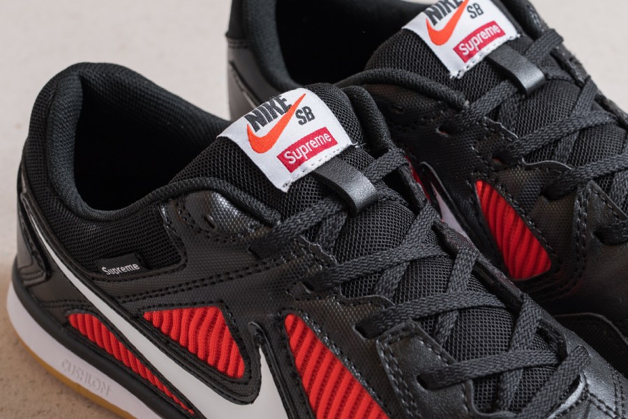 Футбольная обувь Nike