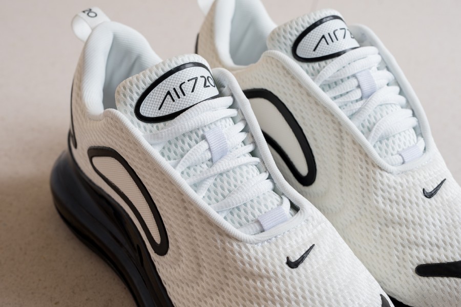 Кроссовки Nike Air Max 720