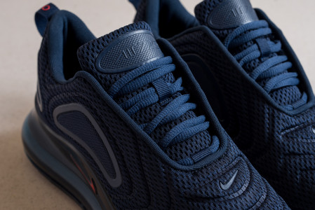 Кроссовки Nike Air Max 720