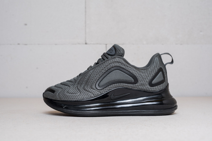 Кроссовки Nike Air Max 720