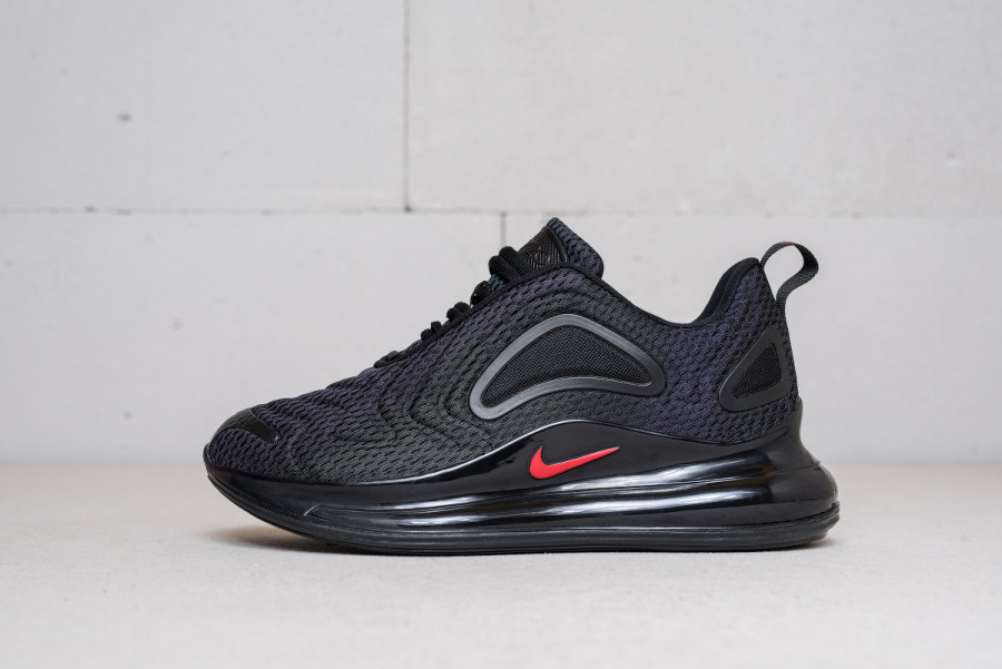 Кроссовки Nike Air Max 720