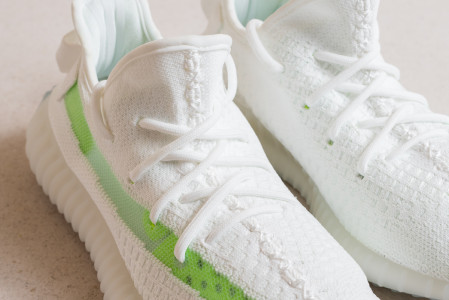 Кроссовки Adidas Yeezy 350 V2