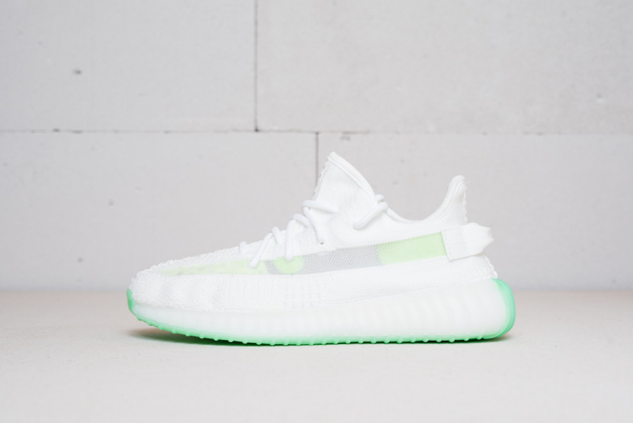 Кроссовки Adidas Yeezy 350 V2