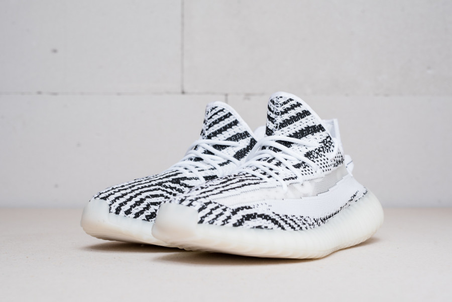 Кроссовки Adidas Yeezy 350 V2