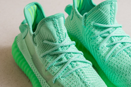 Кроссовки Adidas Yeezy 350 V2