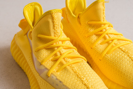 Кроссовки Adidas Yeezy 350 V2