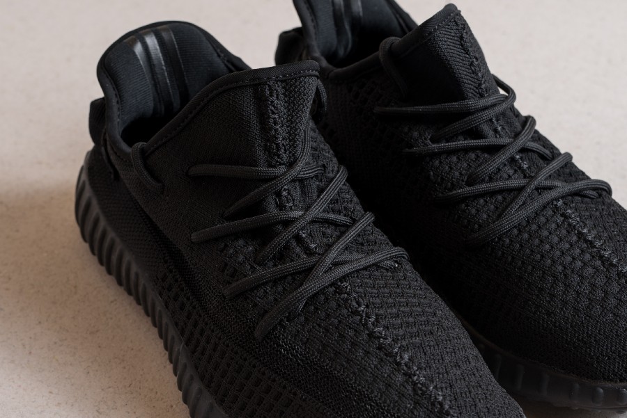 Кроссовки Adidas Yeezy 350 V2
