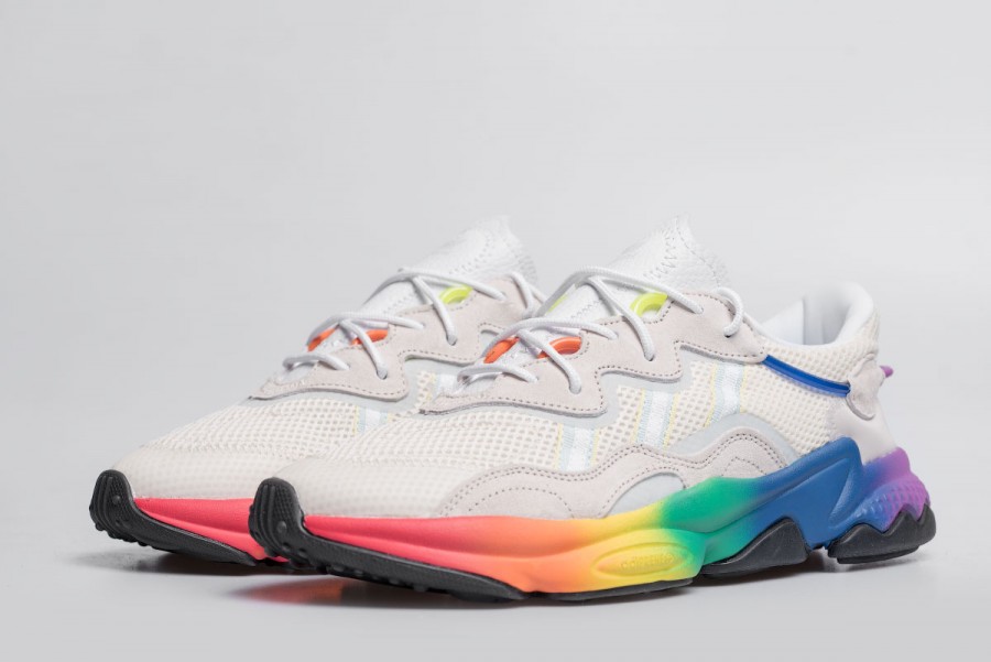 Кроссовки Adidas OZWEEGO