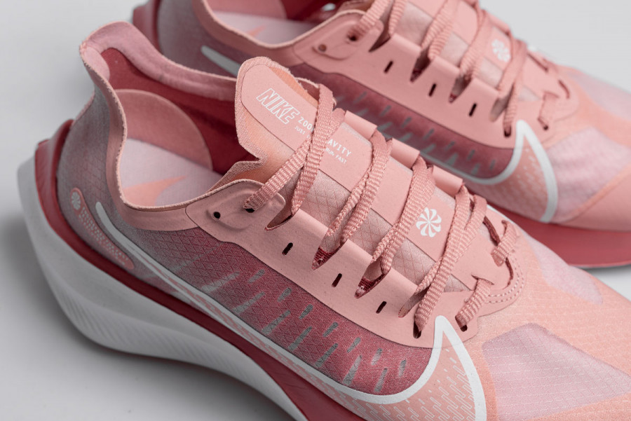 Кроссовки Nike Zoom Gravity