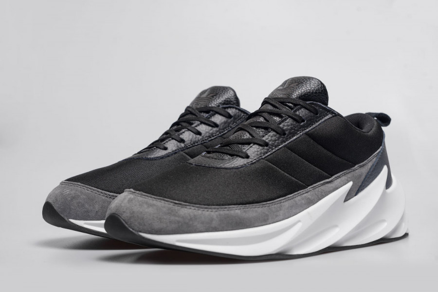 Кроссовки Adidas SHARKS