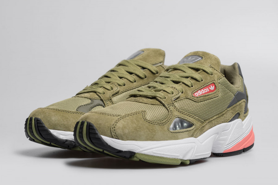 Кроссовки Adidas Falcon