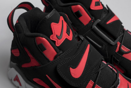 Кроссовки Nike Air Barrage Mid