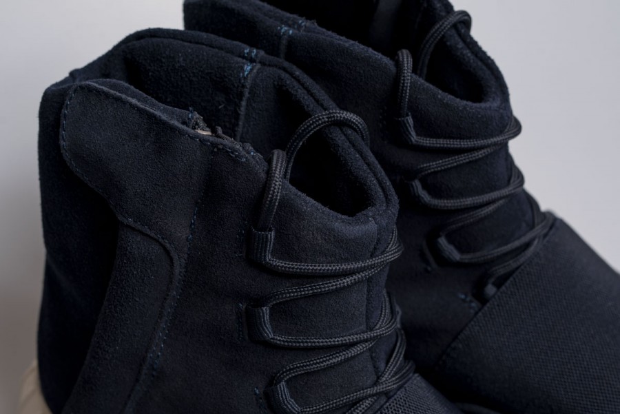 Кроссовки Adidas Yeezy 750 Boost