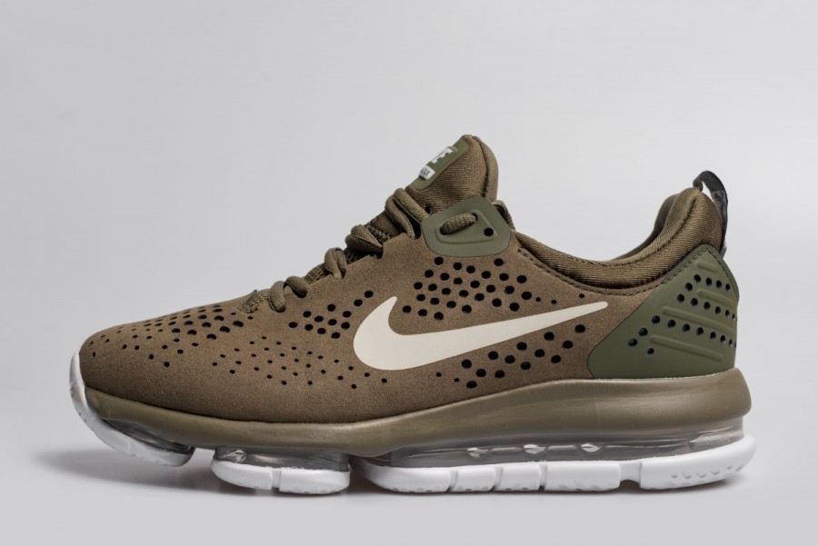 Кроссовки Nike Air Max DLX