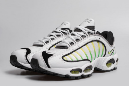 Кроссовки Nike Air Max Tailwind IV